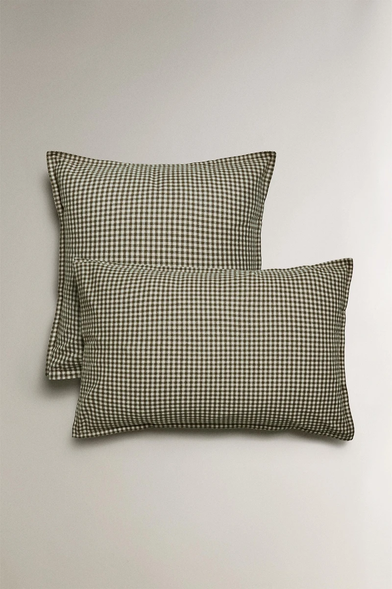 CHILDREN'S GINGHAM PILLOWCASE