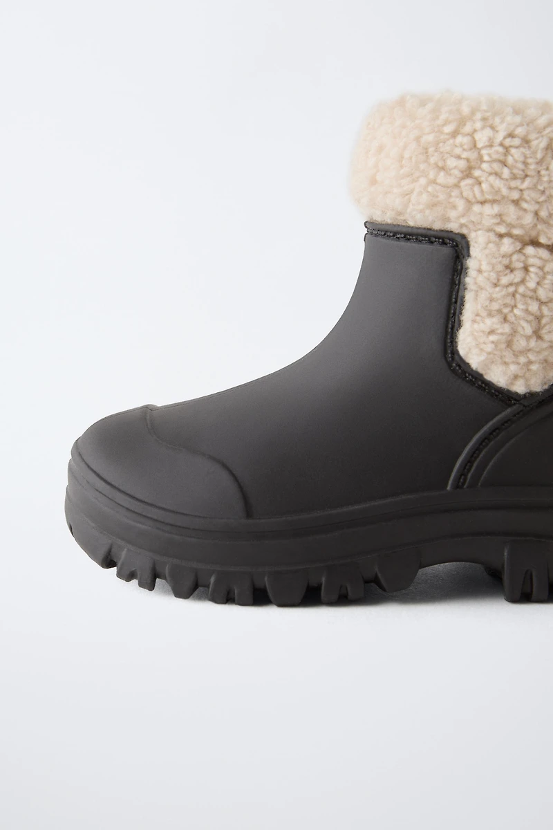 FLEECE RAIN BOOTS