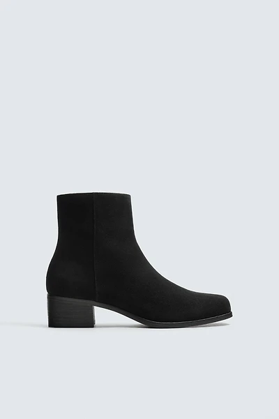 LEATHER HEELED BOOTS