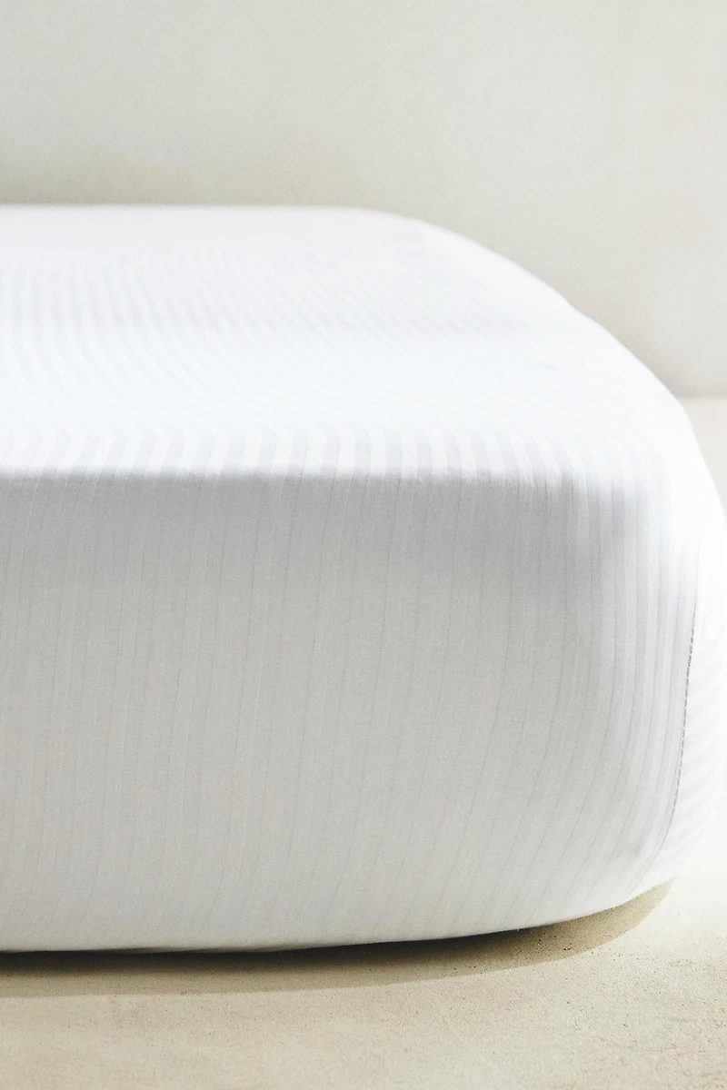 STRIPED COTTON MATTRESS PROTECTOR