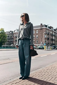 RUFFLED KNIT CARDIGAN