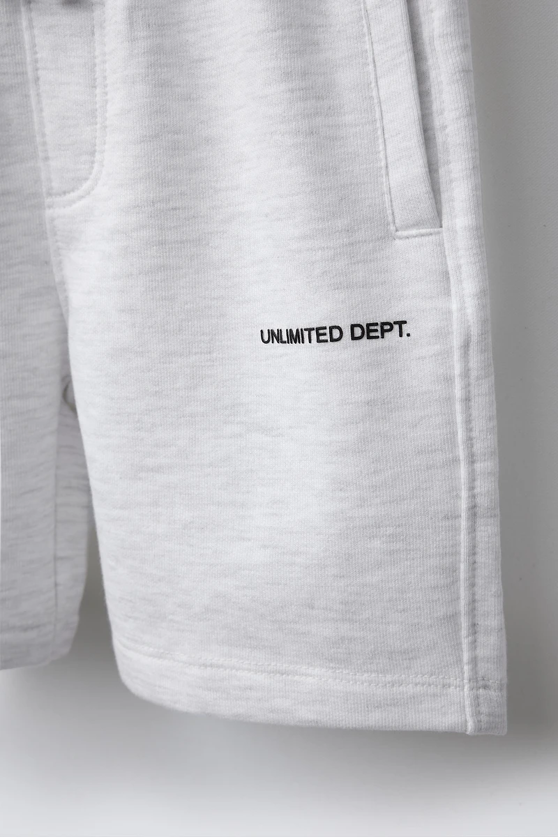 STRAIGHT FIT EMBOSSED TEXT TERRY SHORTS