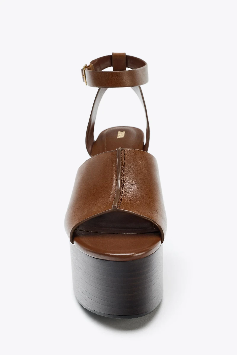 LEATHER WEDGE SANDALS WITH STRAP