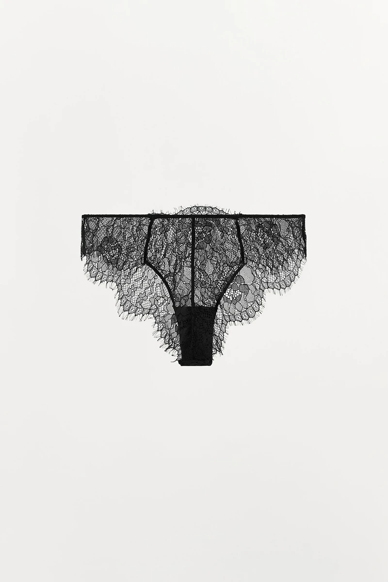 LACE PANTIES