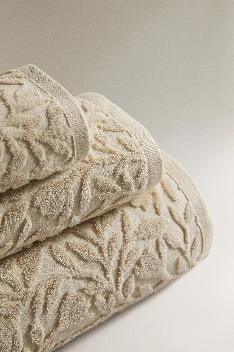 EMBROIDERED BORDER BATH TOWEL