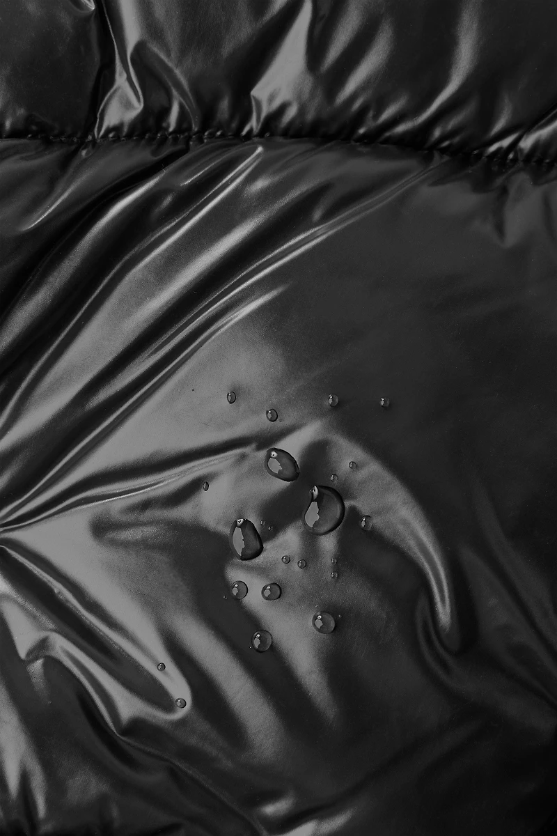MANTEAU MATELASSÉ À CAPUCHE DÉPERLANT