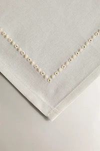 SET OF EMBROIDERED FLORAL INSERT NAPKINS (SET OF 2)
