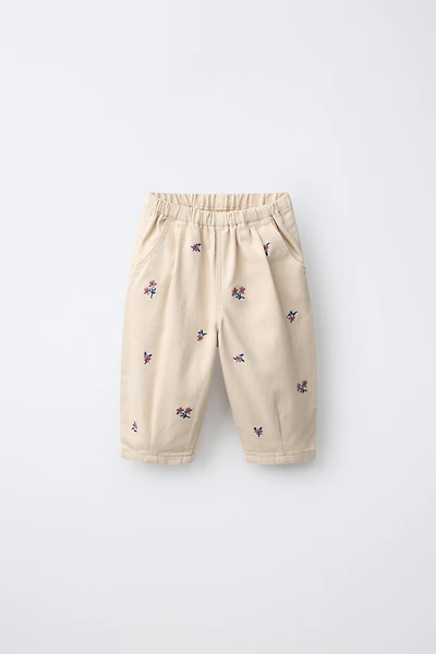 PANTALON BAGGY EN SERGÉ À FLEURS BRODÉES