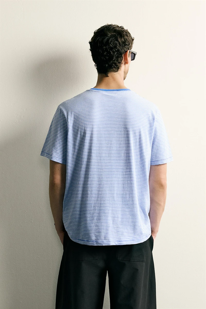 REGULAR FIT STRIPED T-SHIRT