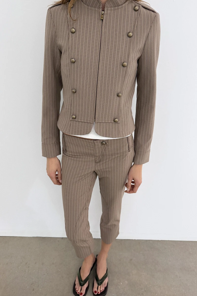 PINSTRIPE CAPRI PANTS