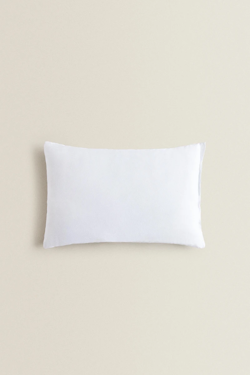 BASSINET AND MINI CRIB PILLOW INSERT