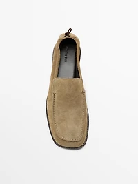 Mocassins en cuir souple froncés