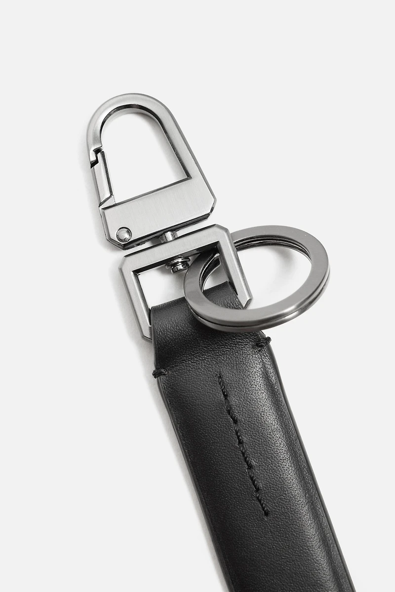 LEATHER KEYCHAIN