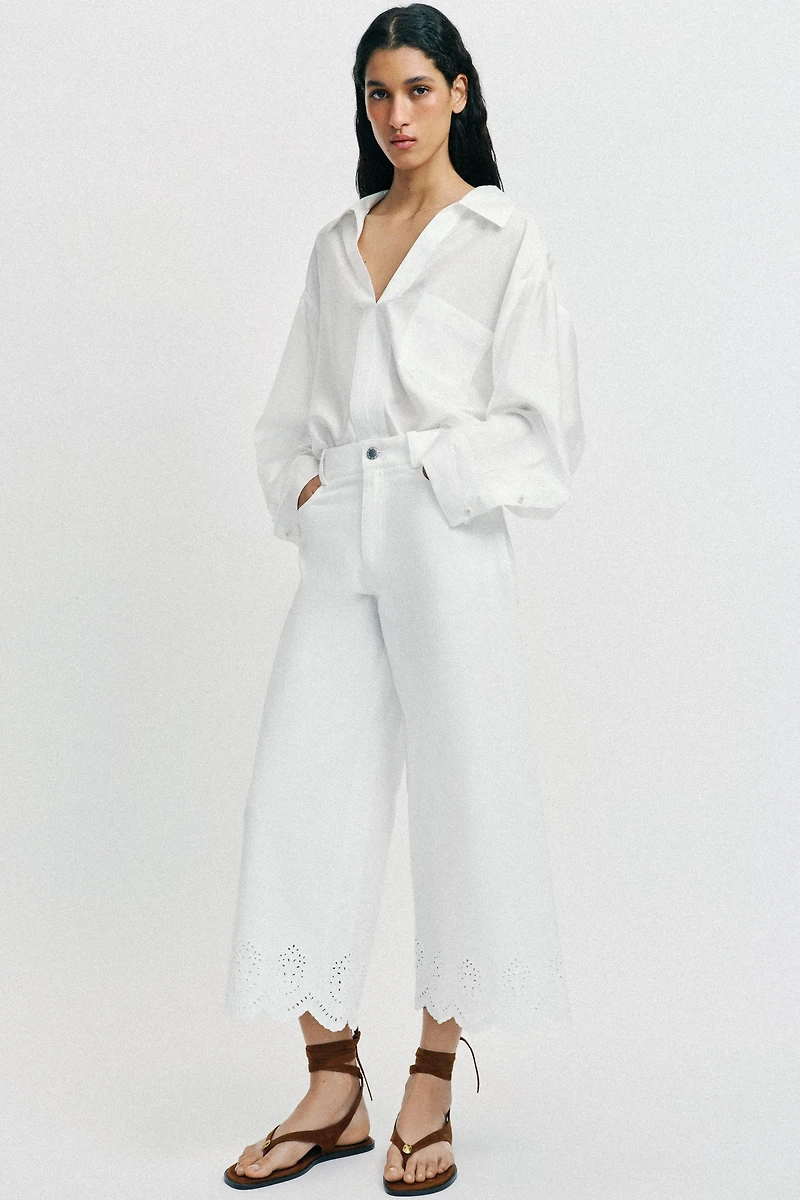 JUPE-CULOTTE À BRODERIES PERFORÉES