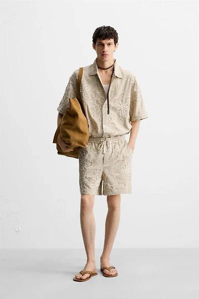 EMBOSSED EMBROIDERY SHORTS