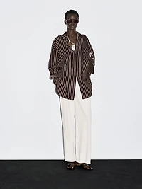 Loose-fitting striped shirt