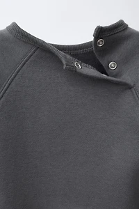 SWEATSHIRT AND JOGGER SET WITH BRUSHED INTERIOR
