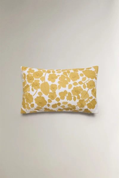 EMBROIDERED FLORAL THROW PILLOW COVER