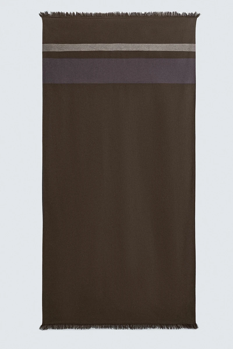 STRIPED BEACH TOWEL