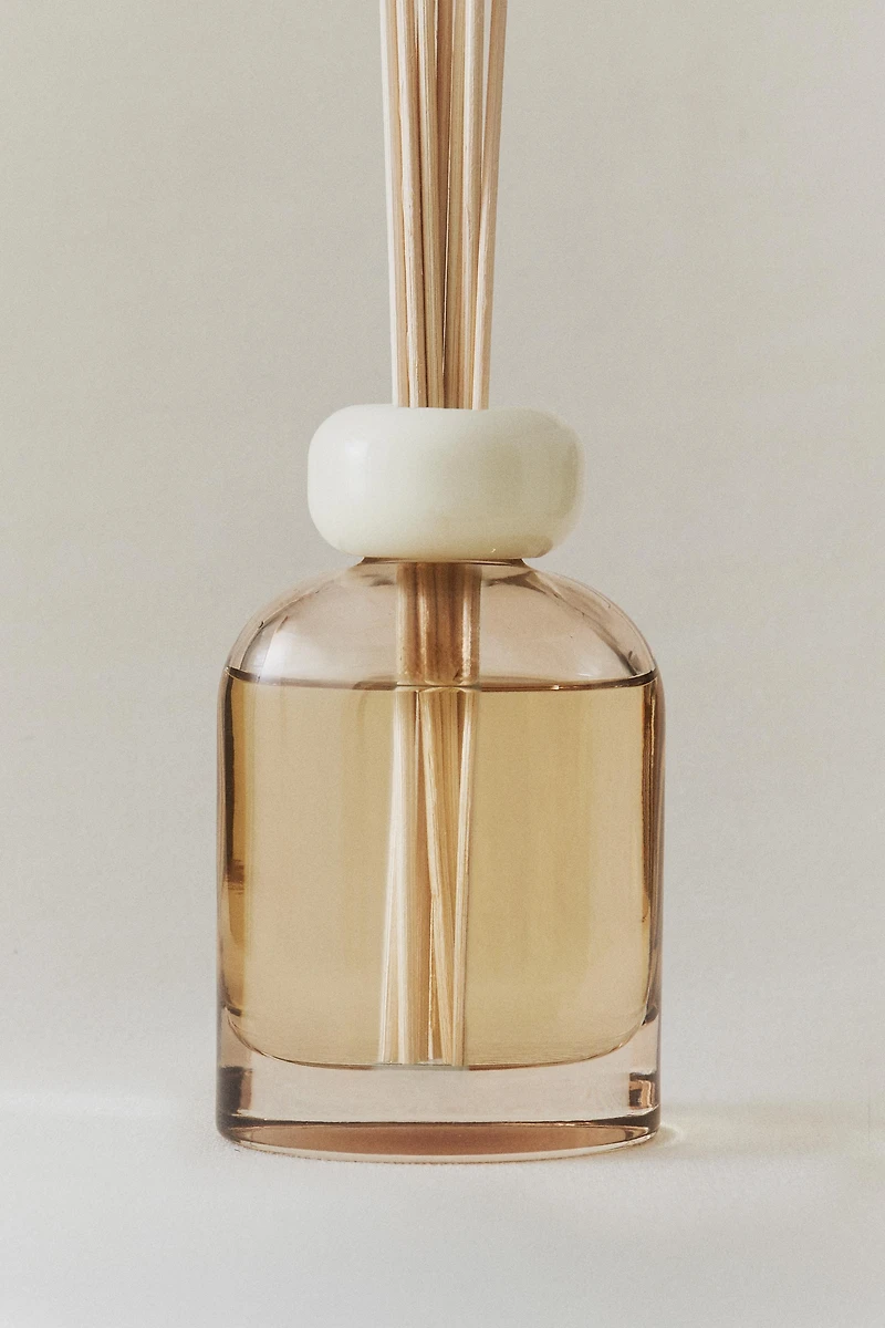 (4.06 oz) JASMINE & MUSK SCENTED REED DIFFUSER