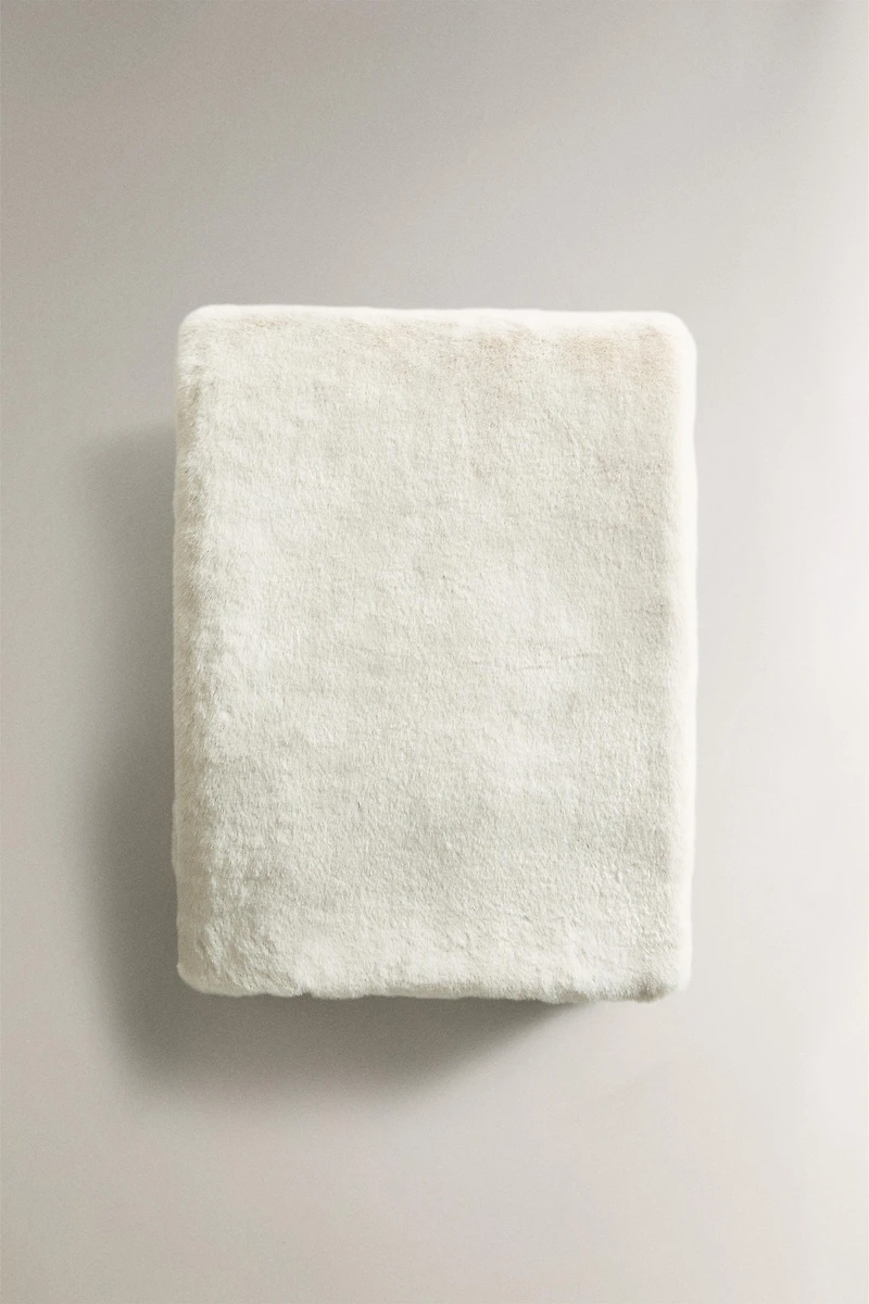 FUR BLANKET