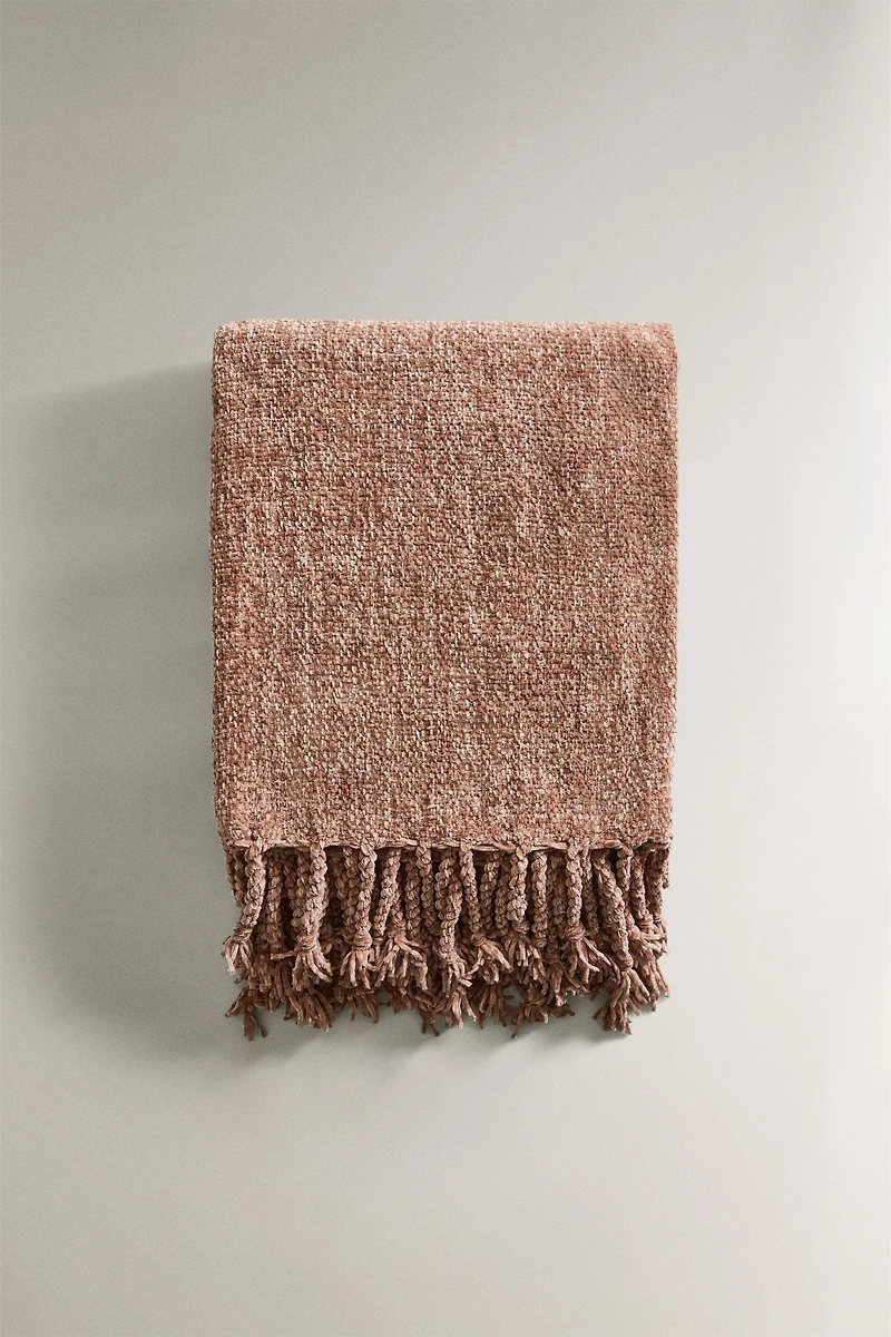 CHUNKY CHENILLE BLANKET