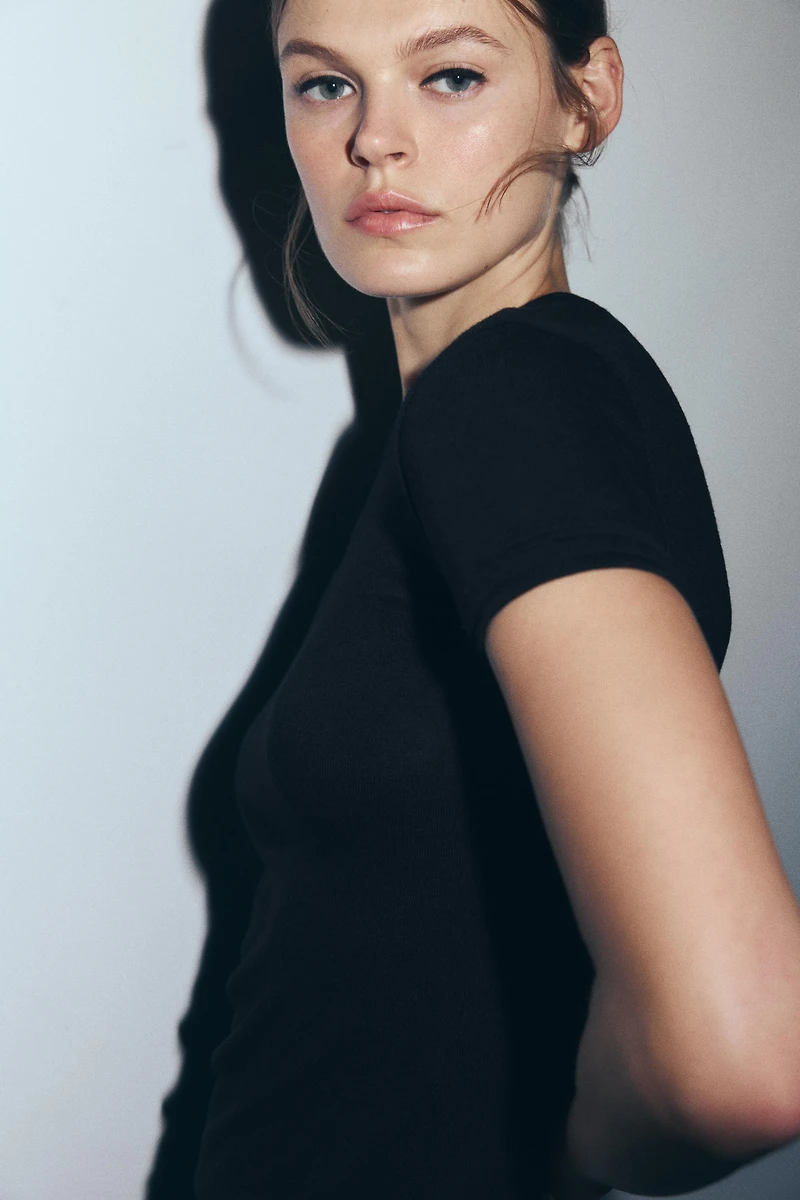 SOFT SHORT SLEEVE T-SHIRT