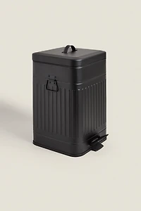 SMALL KITCHEN TRASH CAN