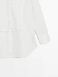 Chemise plastron avec broderies