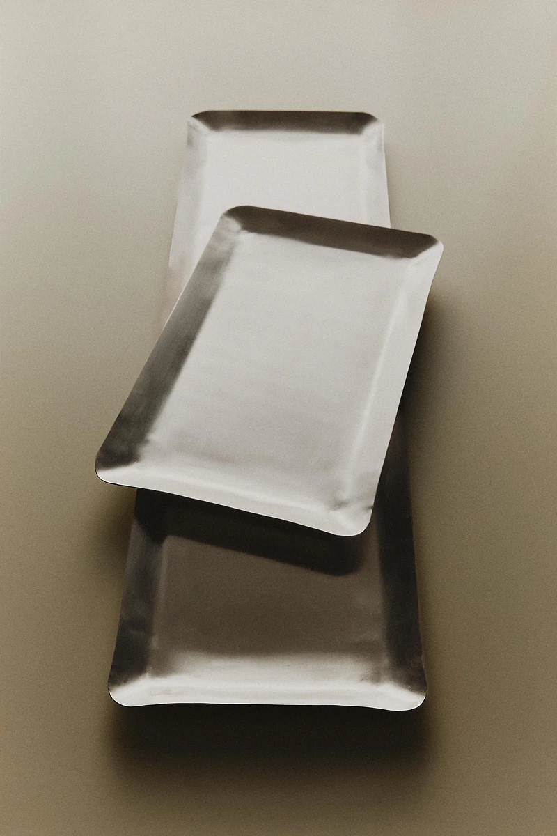 DECORATIVE RECTANGULAR TRAY