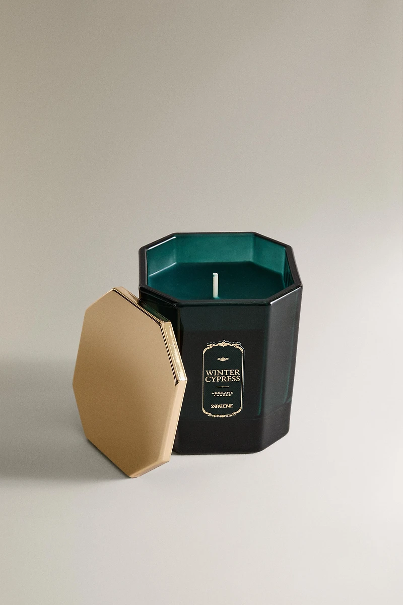 (280 G) WINTER CYPRESS SCENTED CANDLE