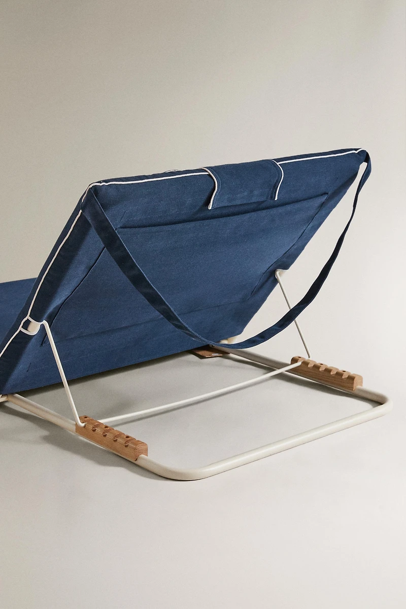 XXL FOLDABLE BEACH LOUNGER