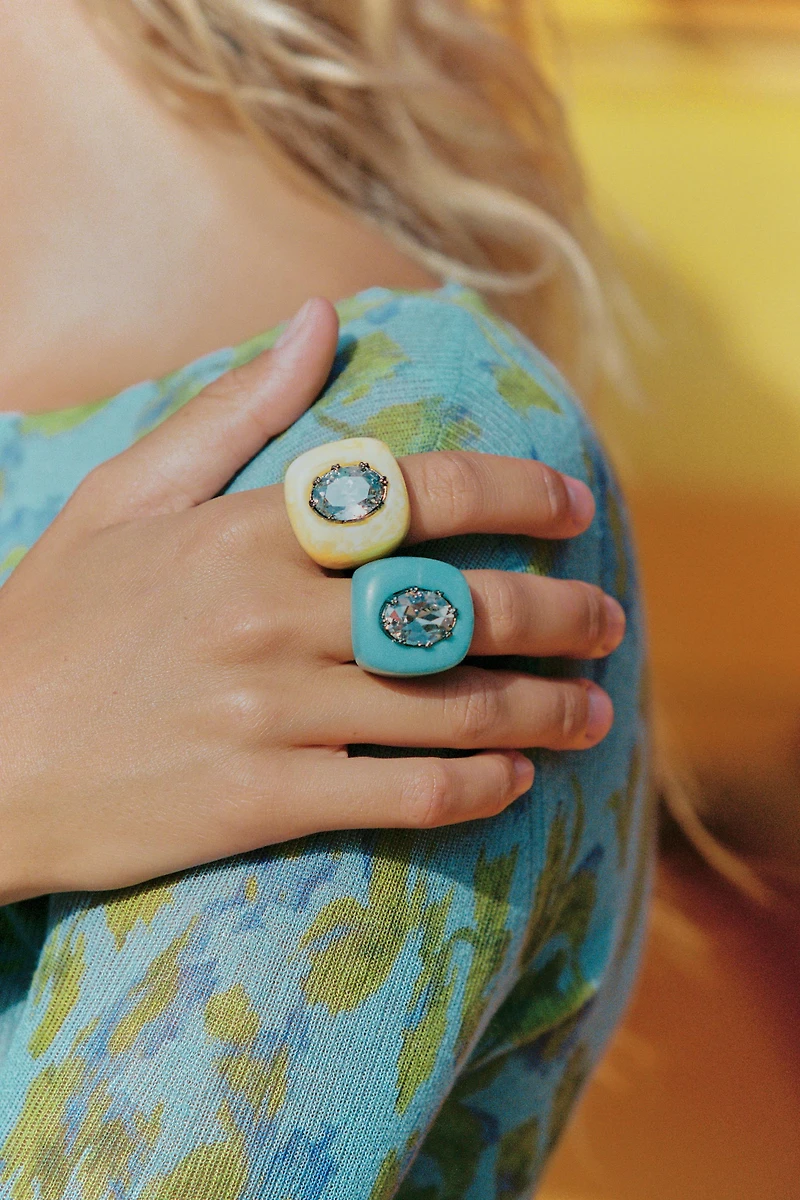 JEWELED RESIN RING
