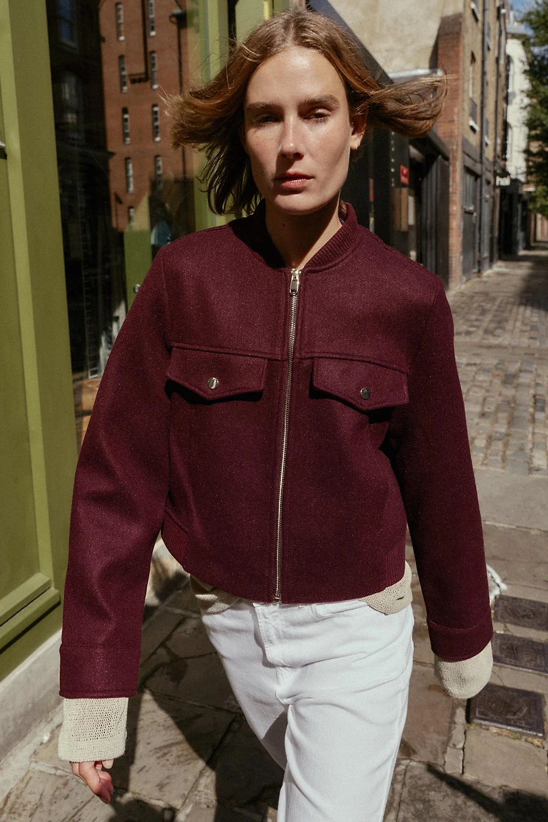 VESTE COURTE DOUCE AU TOUCHER