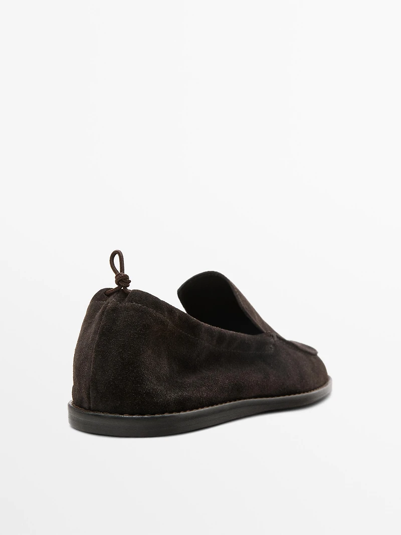 Soft leather loafers with gathered detail