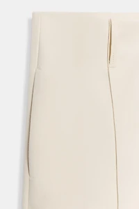 ZW COLLECTION STRAIGHT SHORTS WITH PLEATS