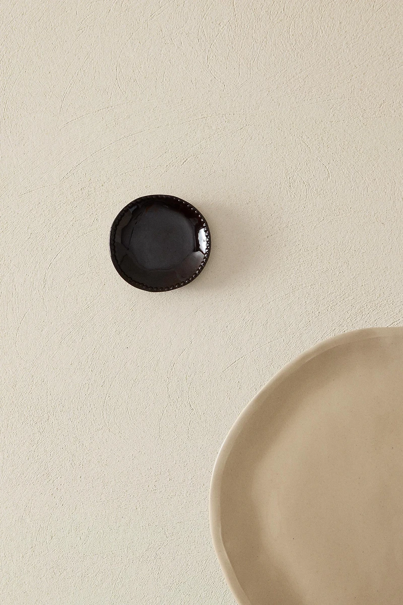 MINI EMBOSSED STONEWARE PLATE