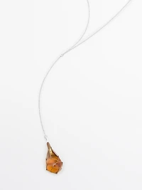 Necklace with glass droplet piece
