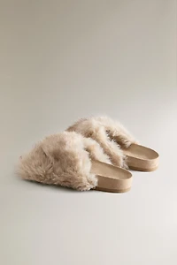 CROSSOVER SANDALS WITH FAUX FUR