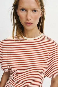 T-SHIRT AJUSTÉ À RAYURES