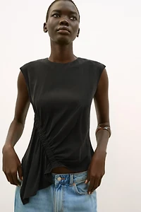 SLEEVELESS RUCHED TOP