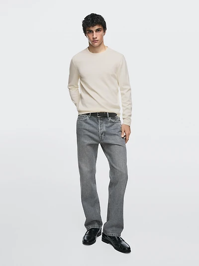 Straight-leg jeans