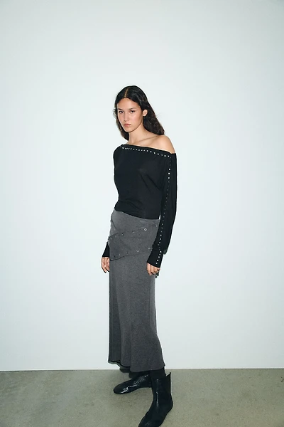 BATWING SLEEVE T-SHIRT WITH STUDS