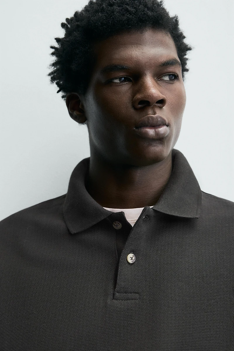 REGULAR FIT TEXTURED POLO SHIRT