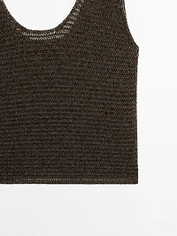 Cotton blend knit top with round neckline