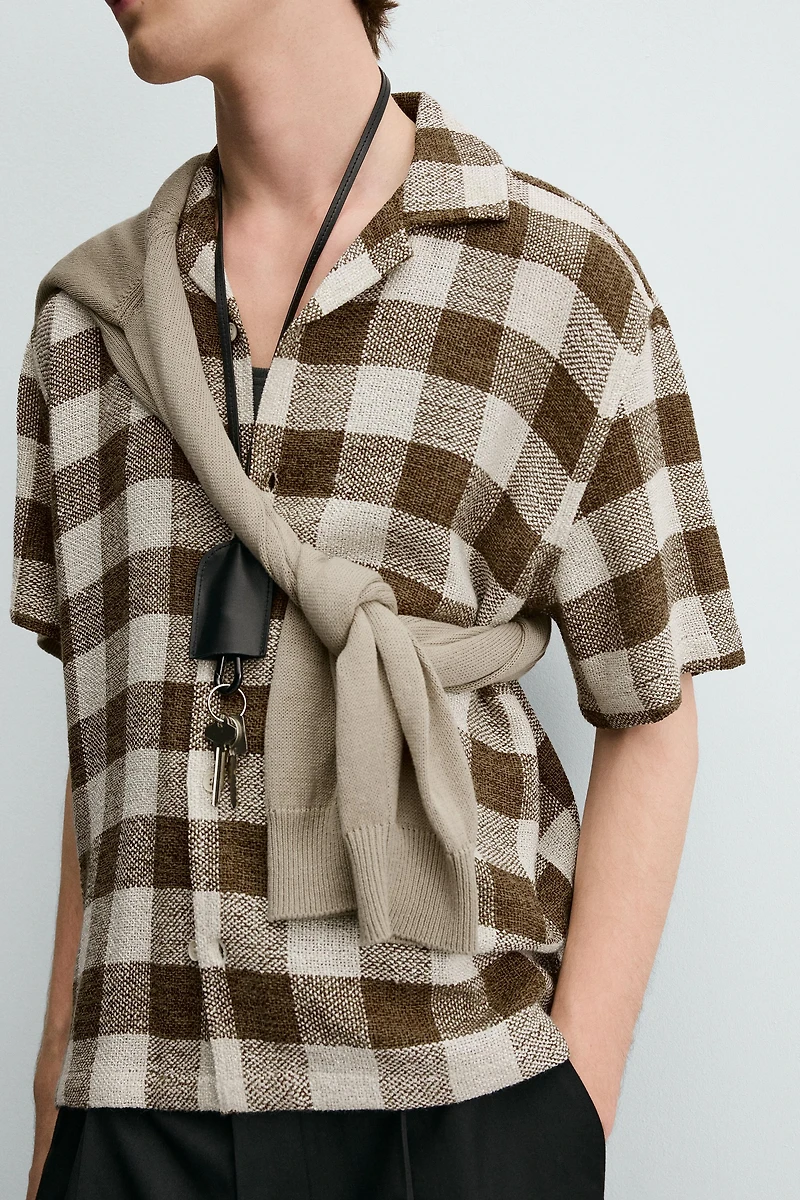 CHEMISE STRUCTURÉE À CARREAUX