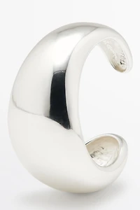 Rounded volume bracelet