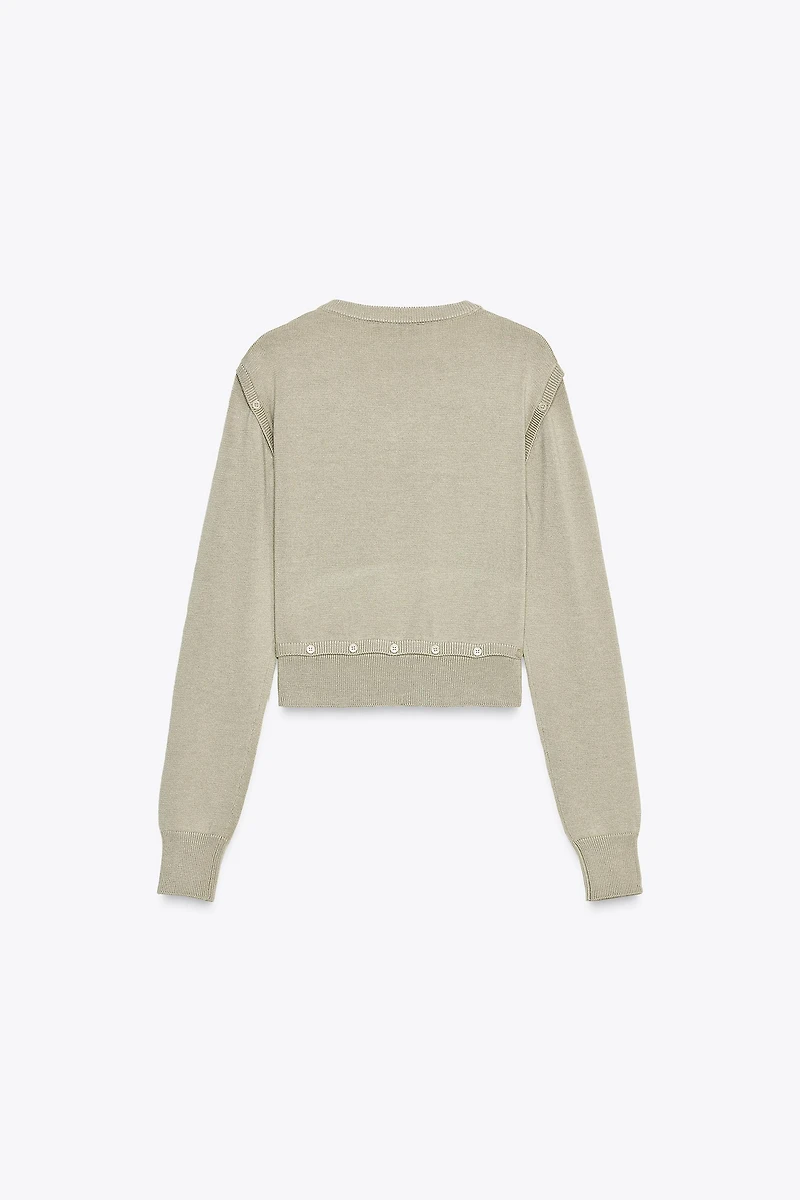 BUTTON KNIT DETACHABLE SWEATER