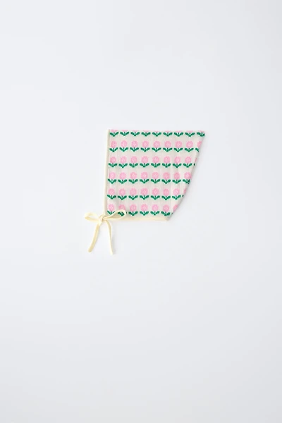 FLORAL JACQUARD KNIT BONNET