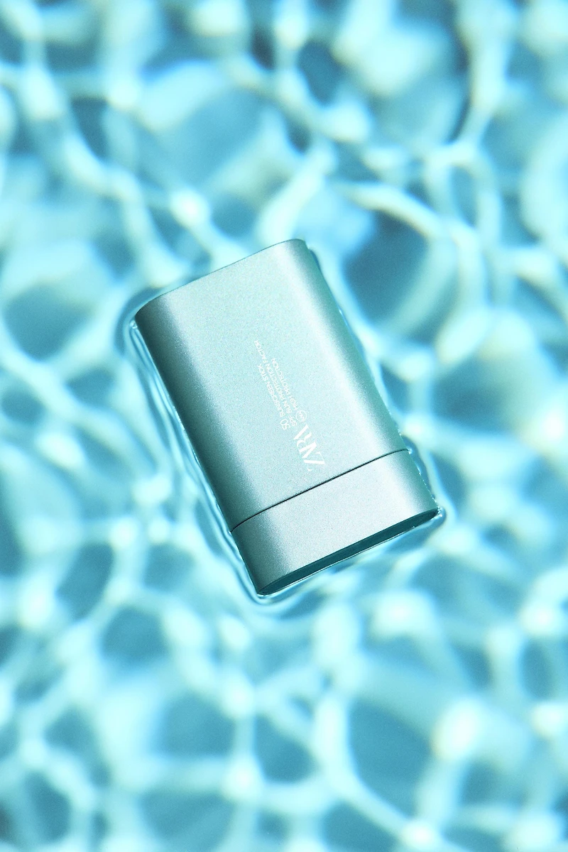 ZARA SUMMER SKIN SUNSCREEN STICK